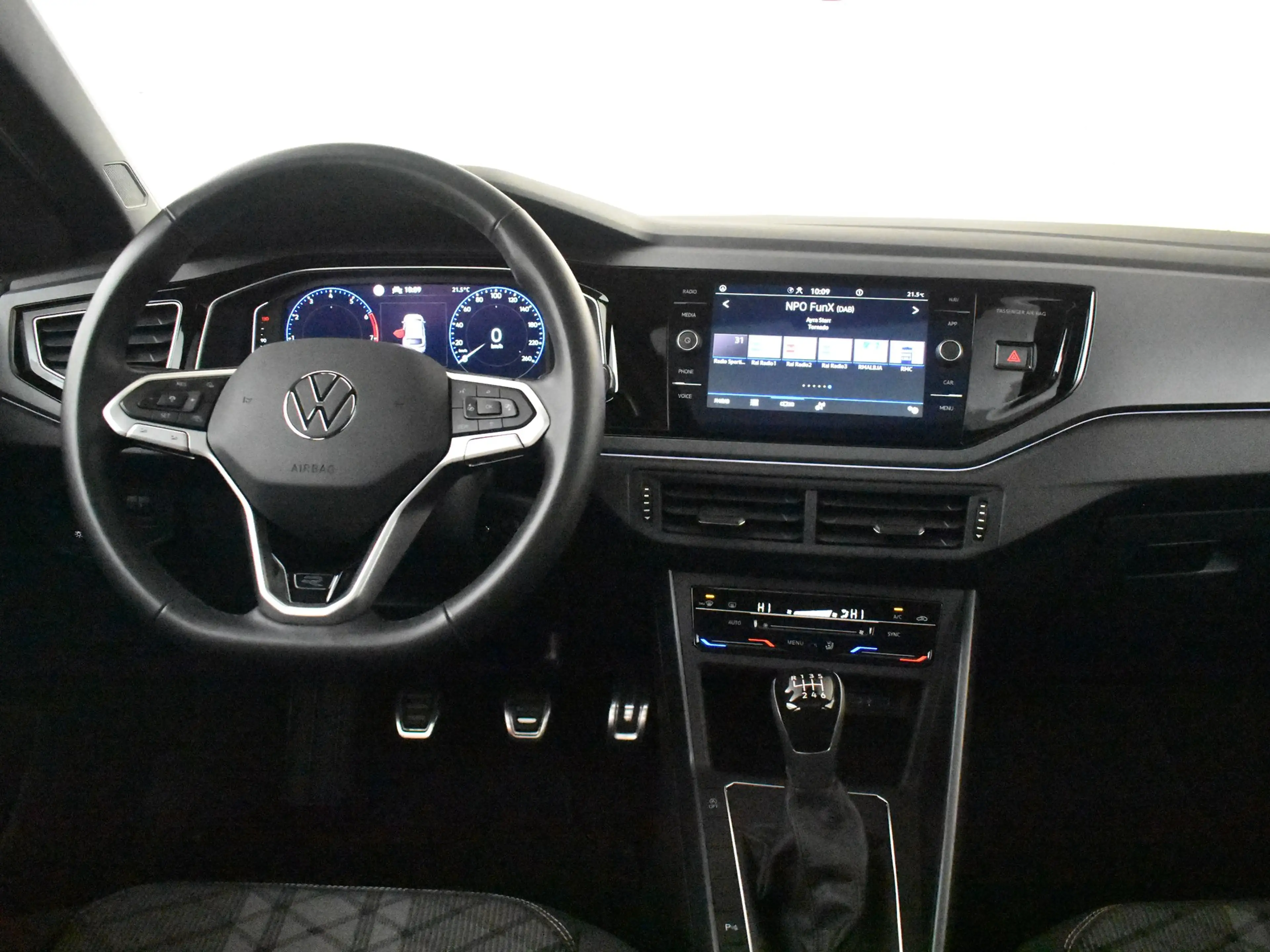Volkswagen Taigo 1.0 TSI R-Line 115PK | Elektr. Glazen Pano-dak | P — photo 5