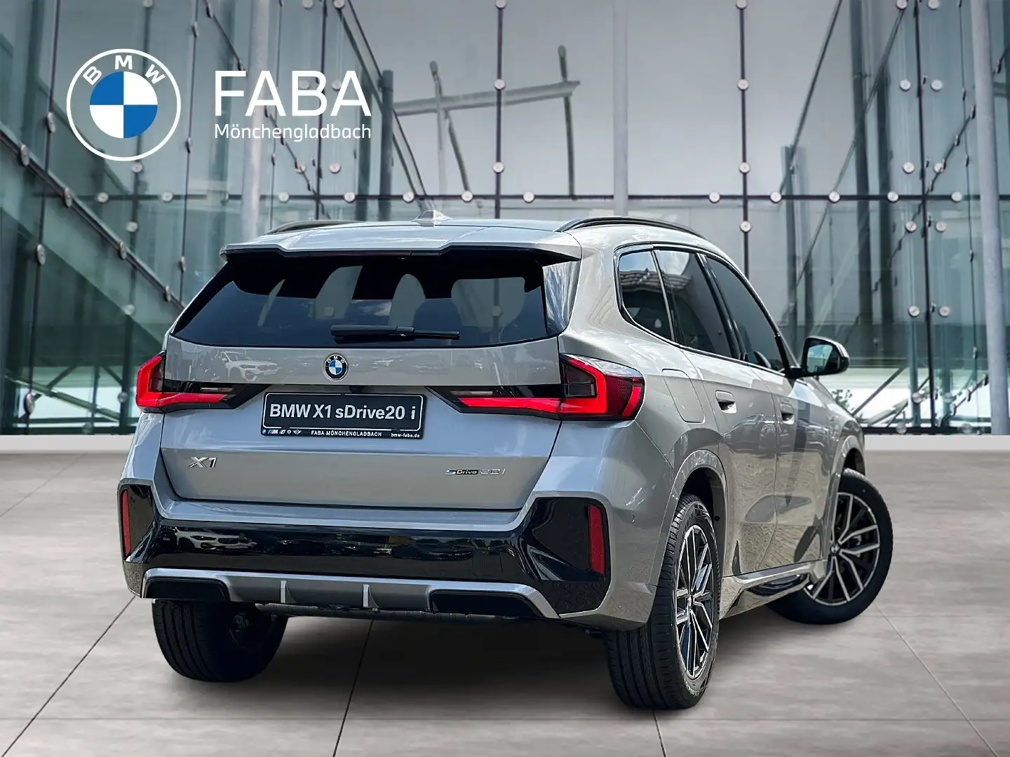 BMW X1 sDrive20i M Sportpaket DAB LED RFK Klimaaut. Silber - 2