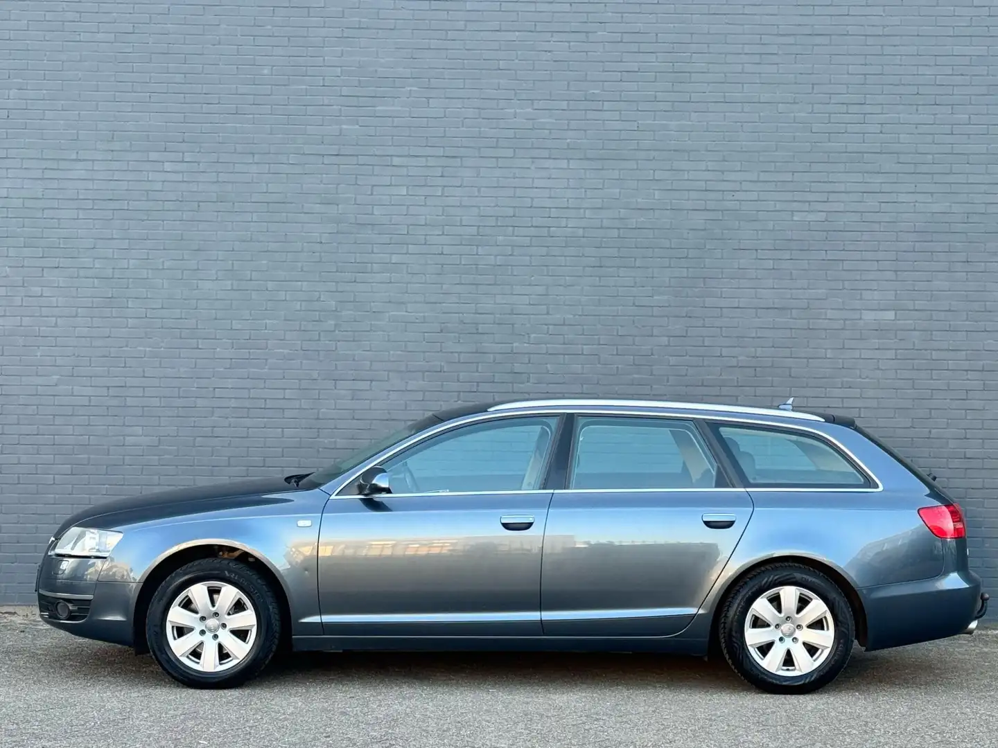 Audi A6 Avant 2.4 Pro Line Business Blauw - 2