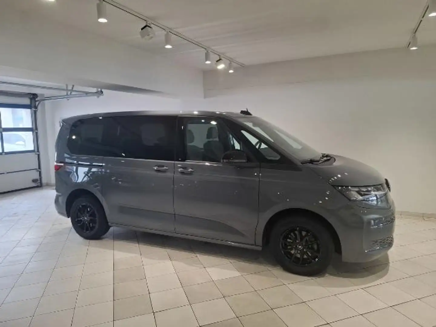 Volkswagen T7 Multivan Comfortline 7 Sitze DSG ACC Grau - 2