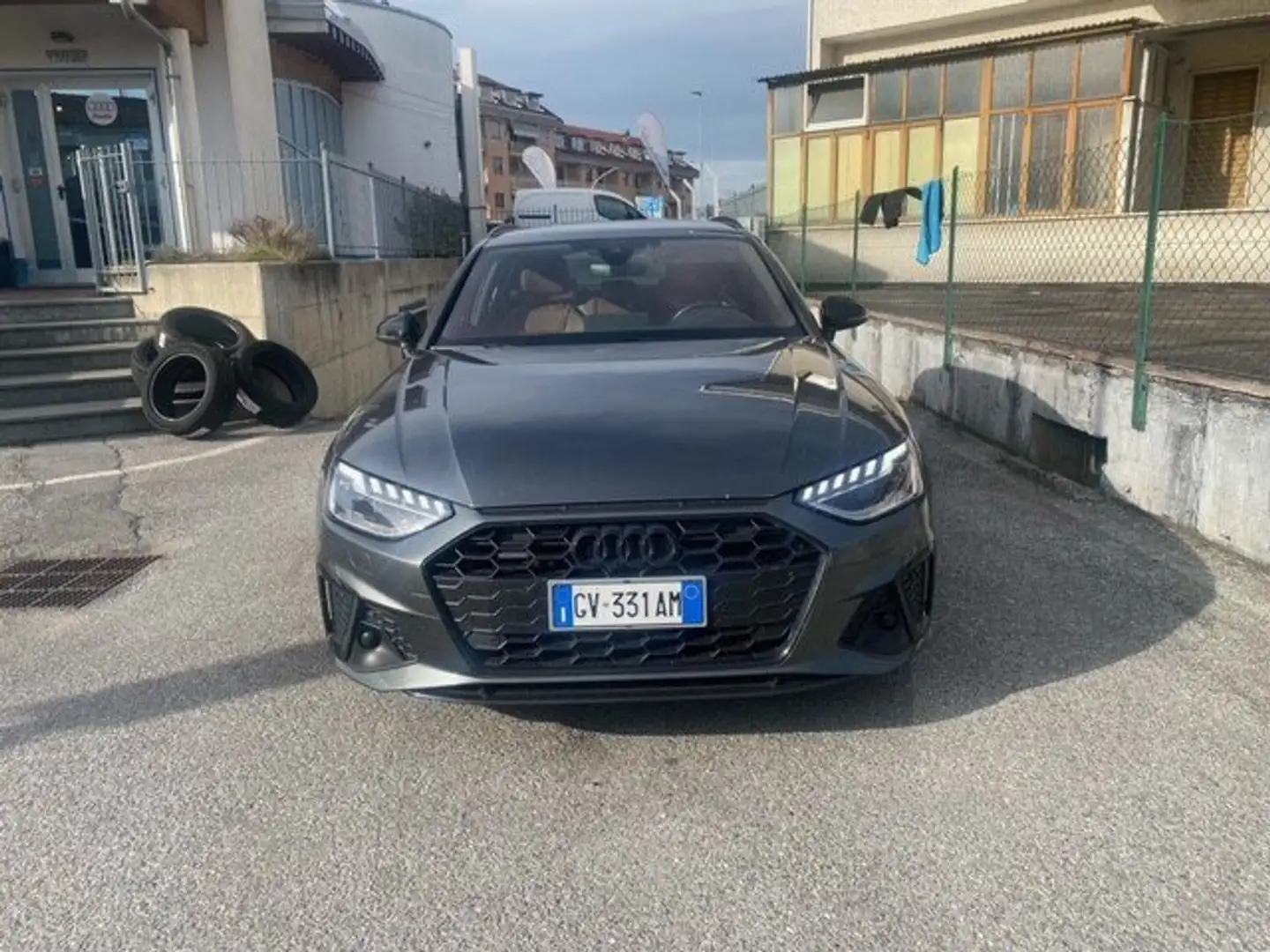 Audi A4 A4 Avant 40 TDI quattro S tronic S line edition Grijs - 1