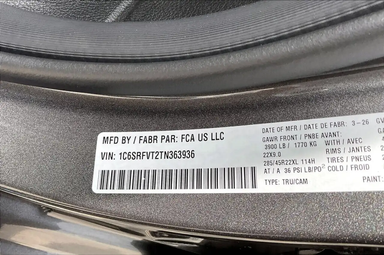 RAM 1500 снимка RAM 1500