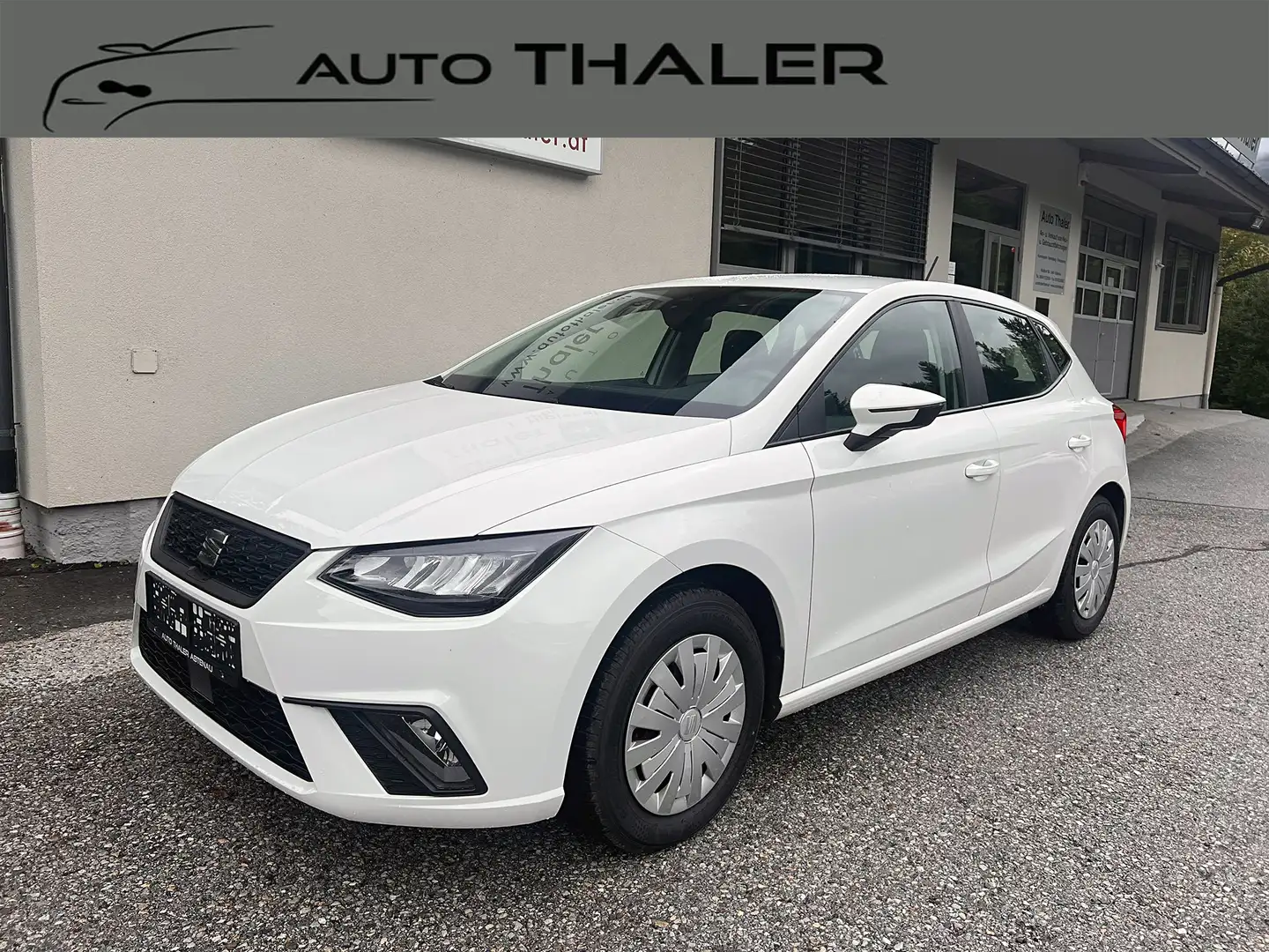SEAT Ibiza Reference 1,0 MPI Weiß - 1