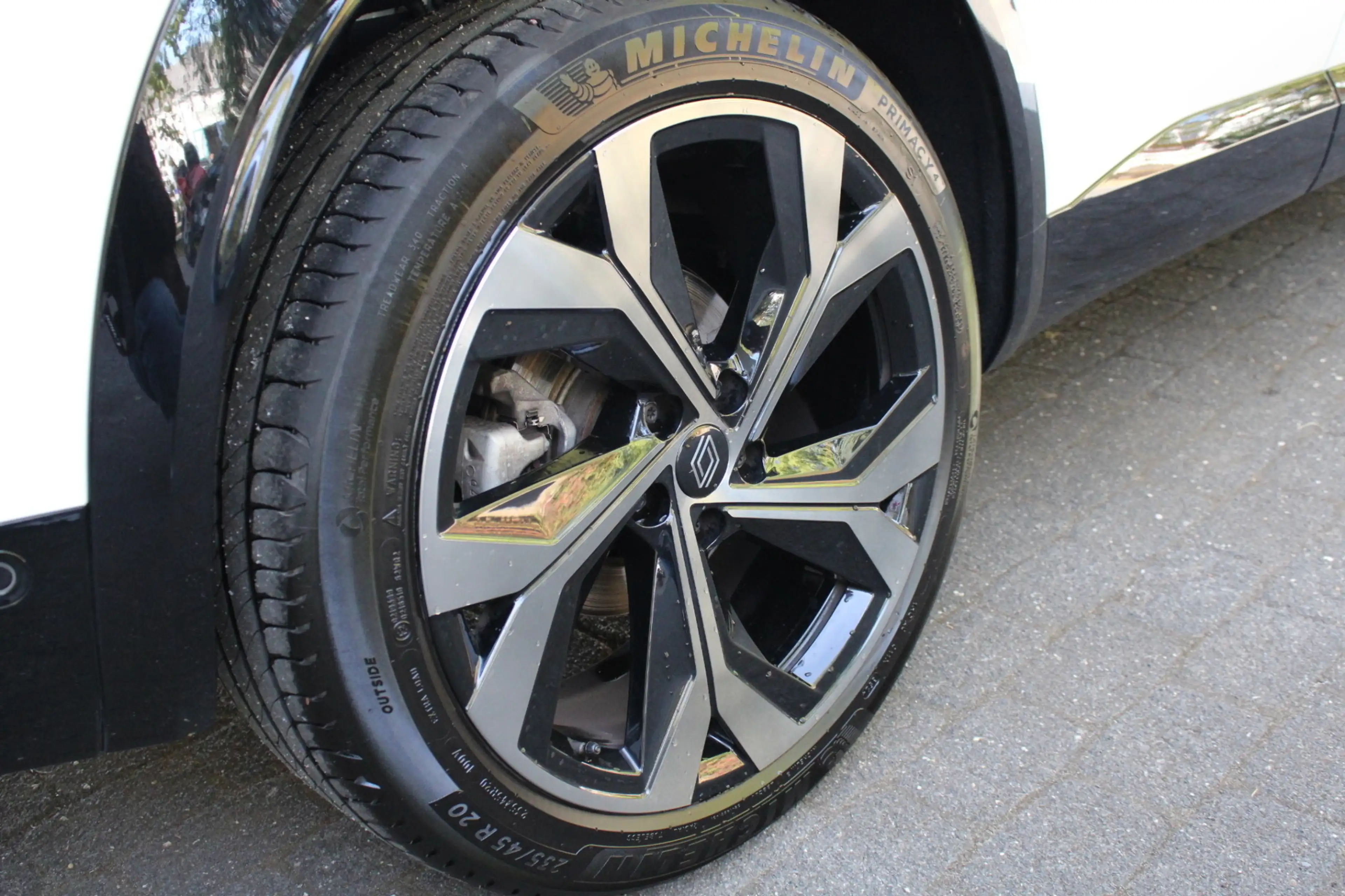 Renault Austral TCe 160 Mild-Hybrid Techno Esprit Alpine — photo 9