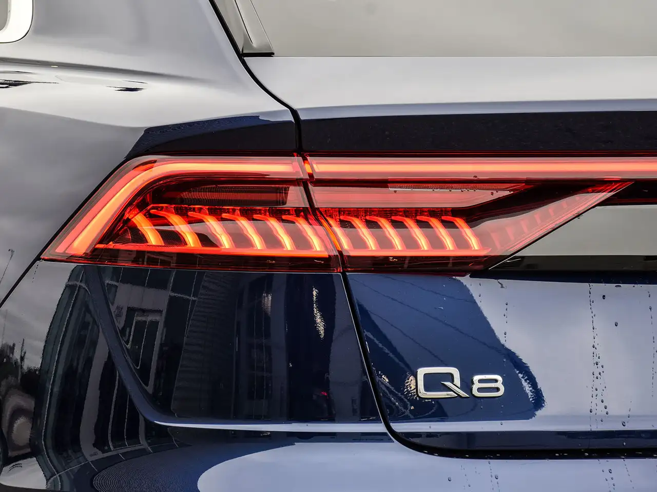 Audi Q8 снимка Audi Q8