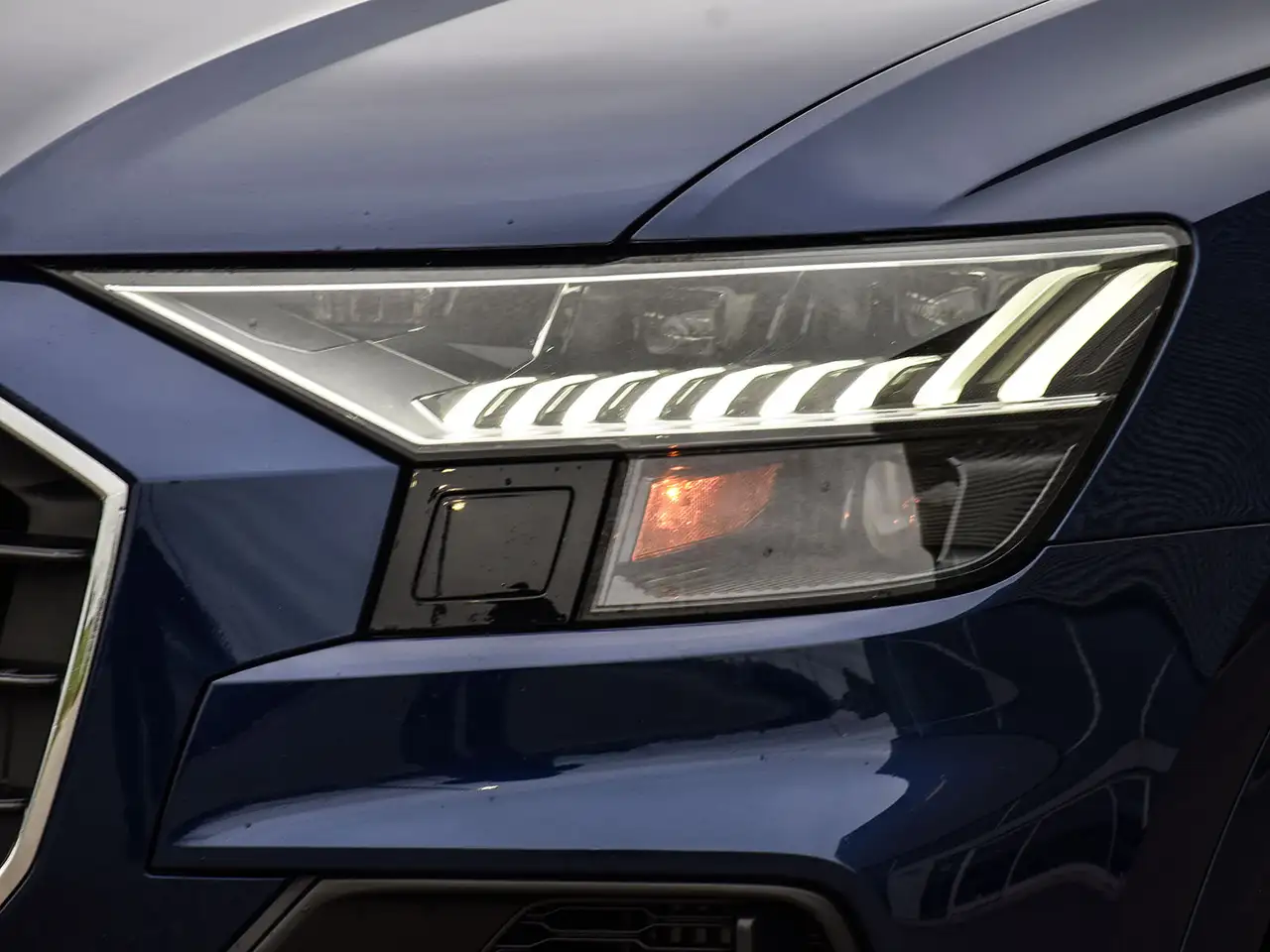 Audi Q8 снимка Audi Q8