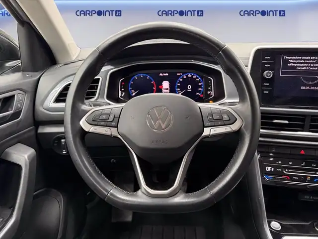 Volkswagen T-Roc view 13