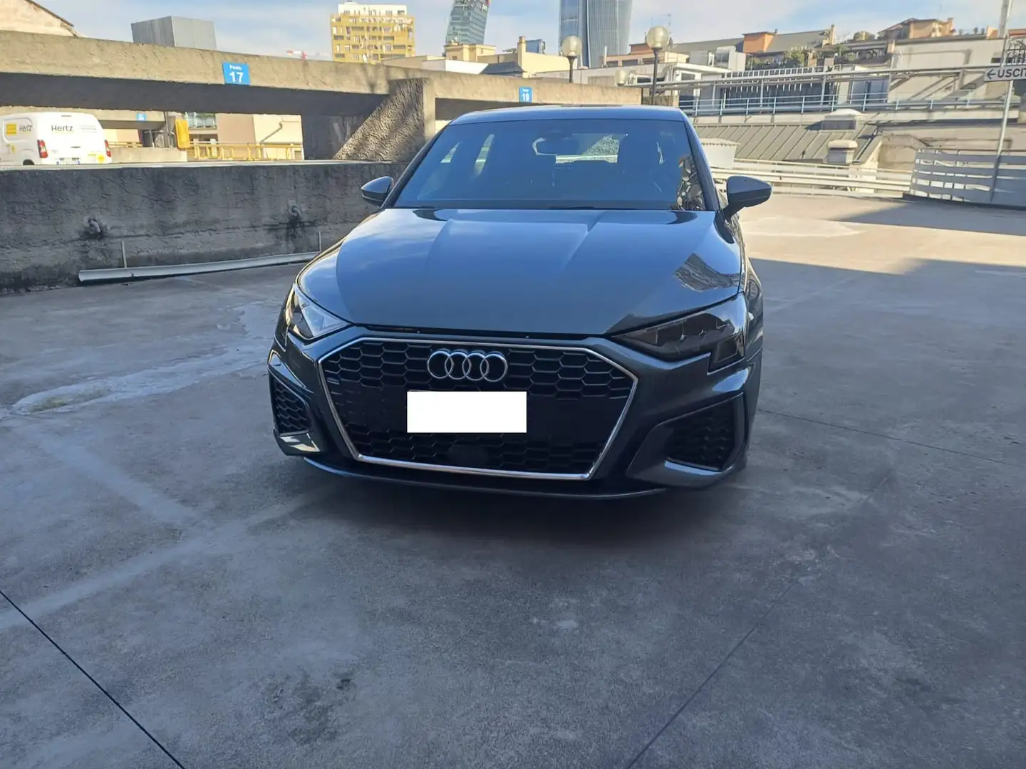 Audi A3 A3 Sportback 35 1.5 tfsi S line edition Gris - 2