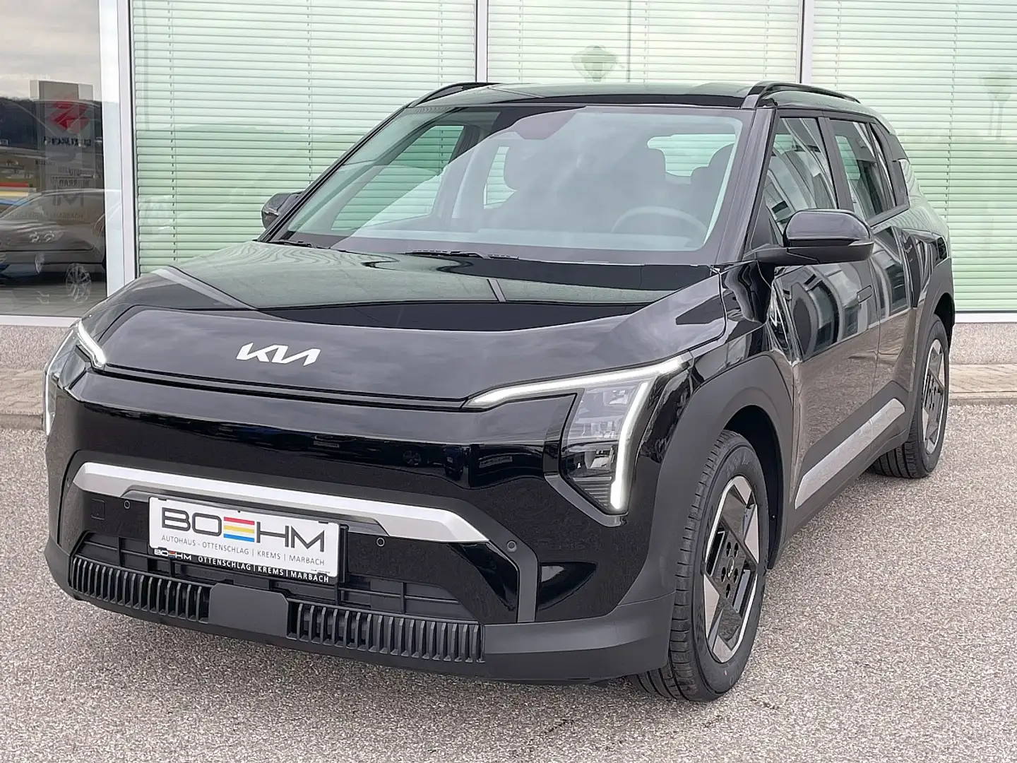 Kia EV3 FWD 81,4kWh Long Range Air Schwarz - 1