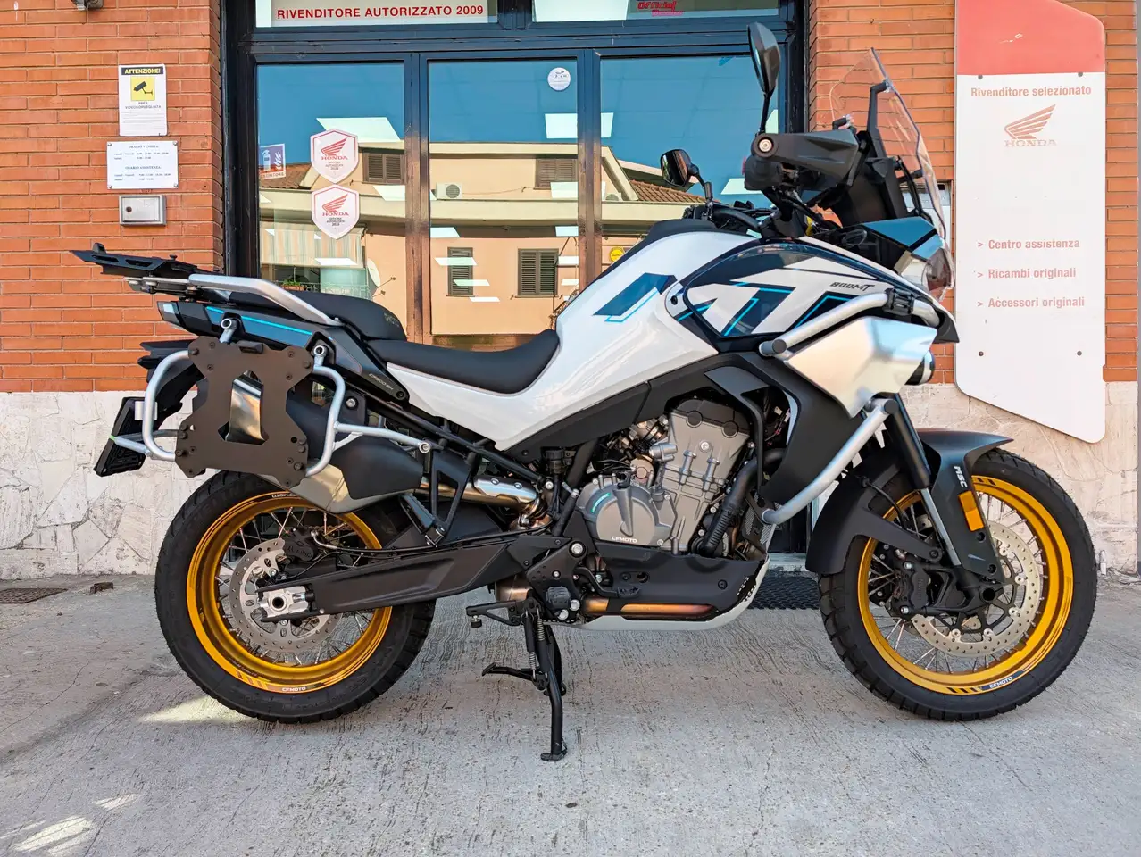 Cfmoto 800 MT