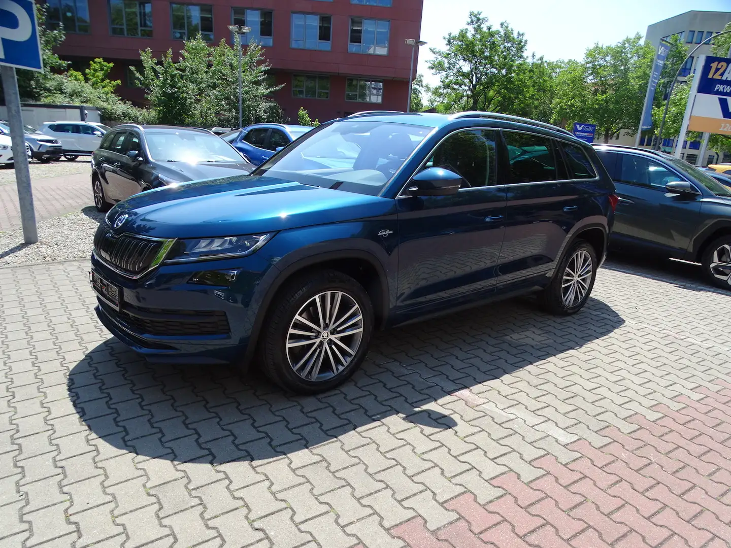 Skoda Kodiaq 2.0 TDI L & K L& K 4x4 7 Sitzer Automatik Leder Blau - 1