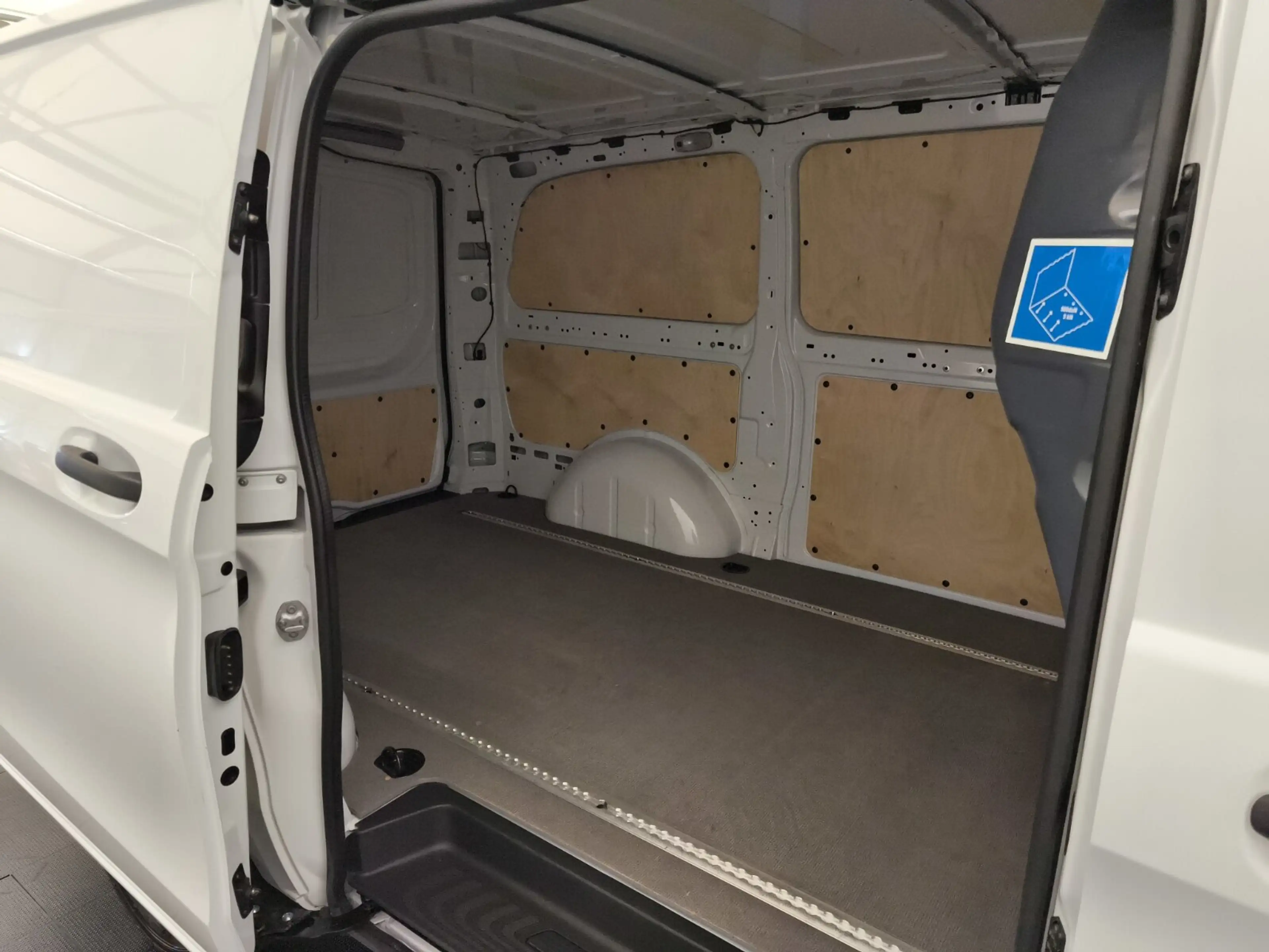 Mercedes-Benz Vito eVito 111 KA/Lang Navi Kamera Klima Sitzhzg — photo 12