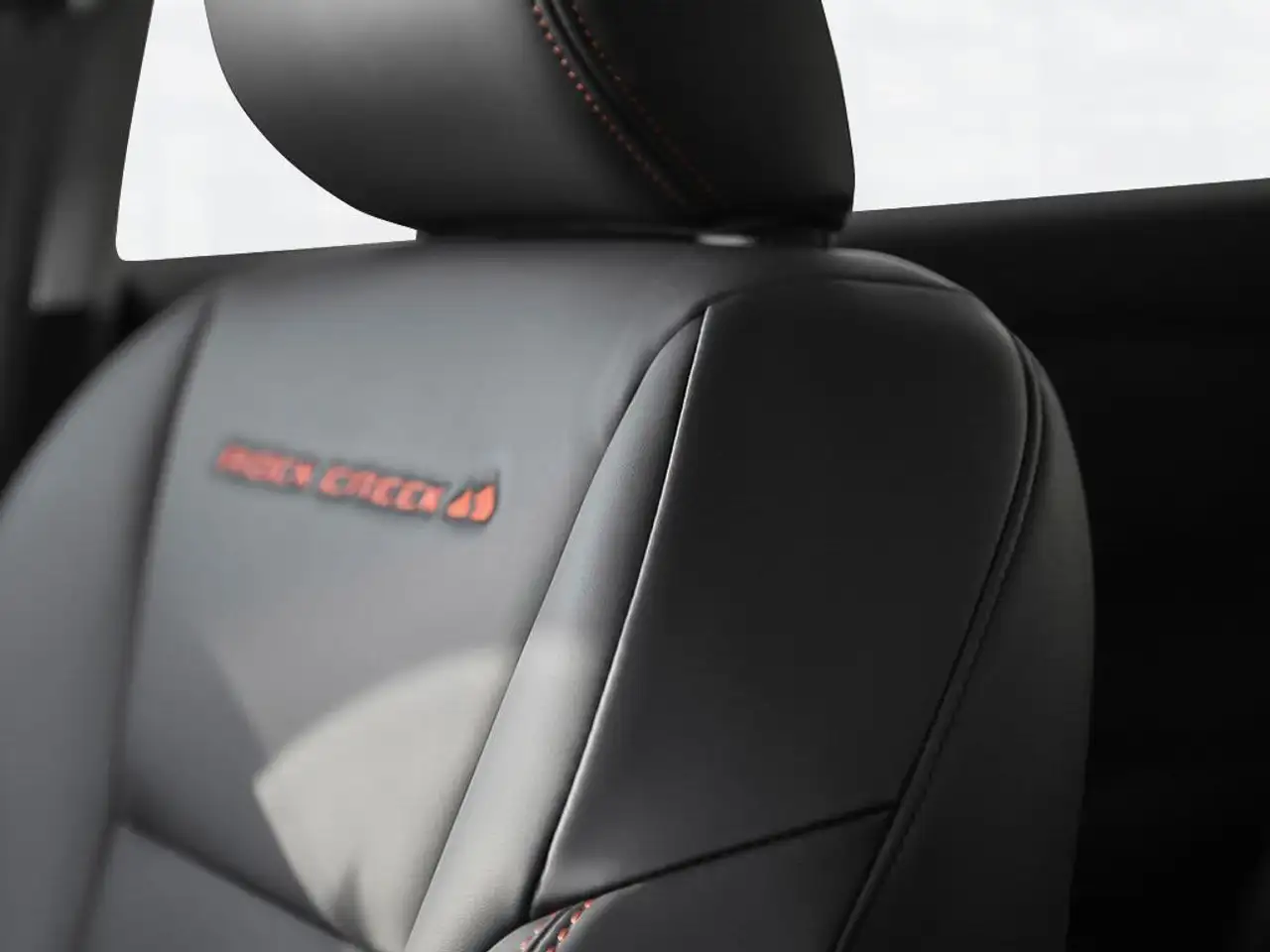 Nissan Rogue fotografie Nissan Rogue