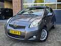Toyota Yaris 1.3 VVTi Dynamic 5DR |Nap |Airco |Dealer onderhoud Grau - thumbnail 1