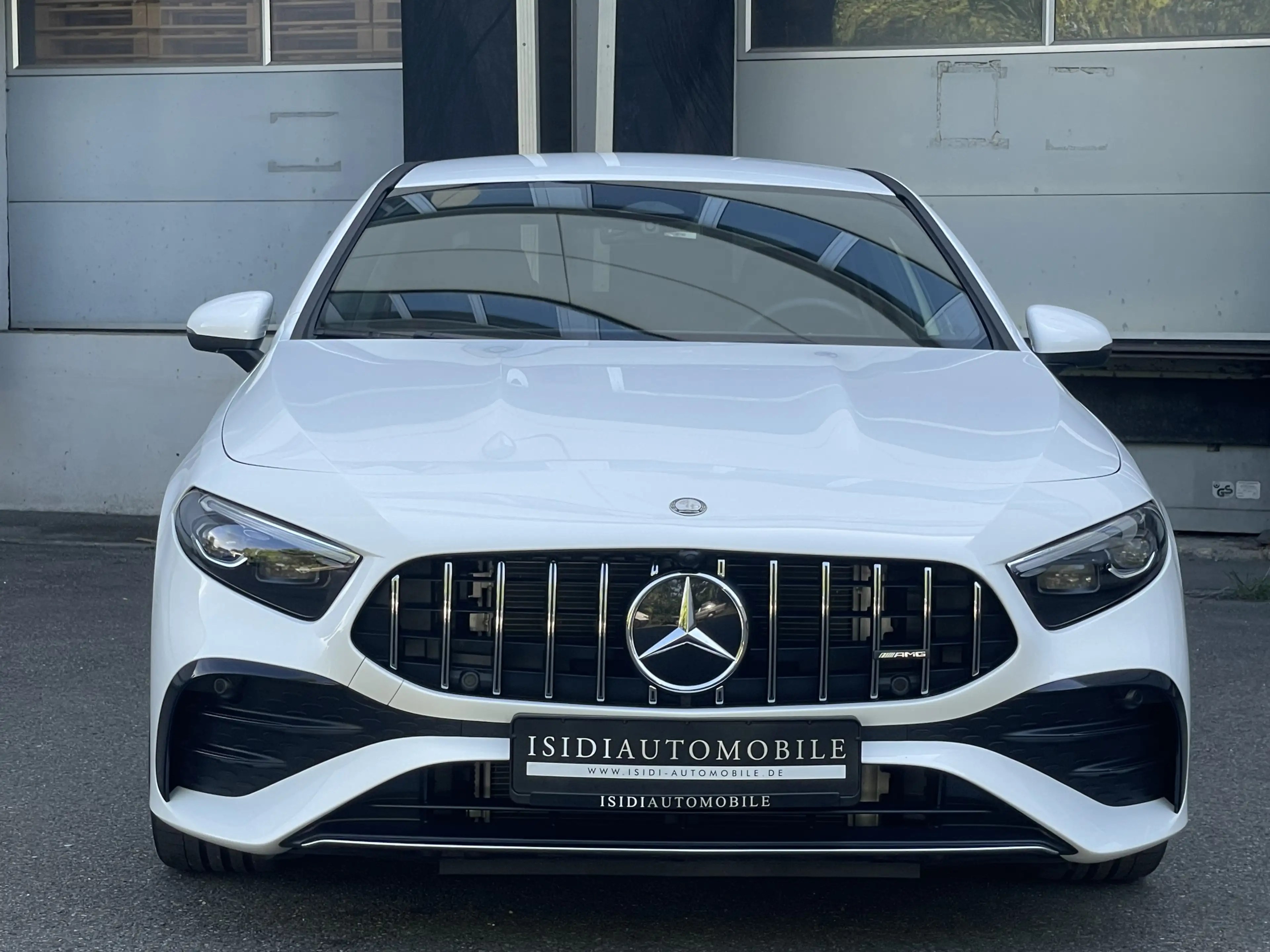 Mercedes-Benz A 35 AMG Limousine Multibeam MBUX Kamera Keyless — photo 10