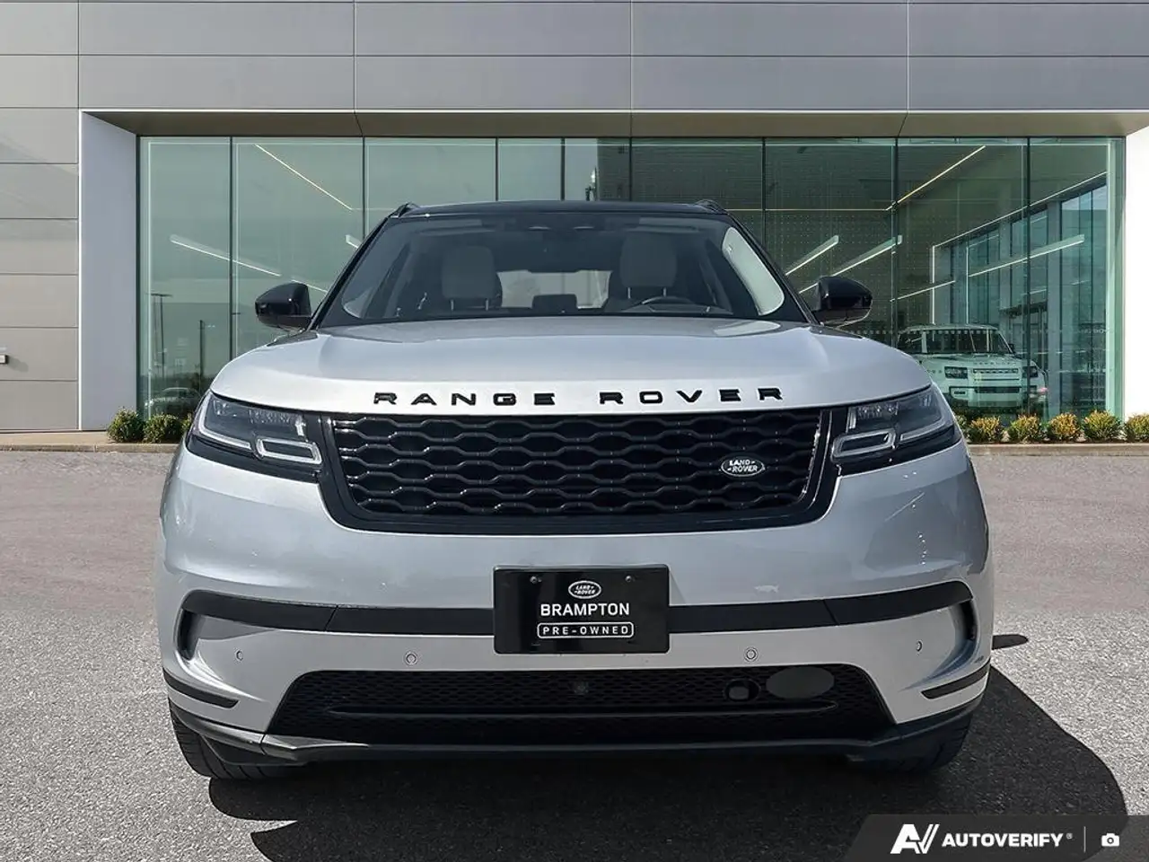 Land Rover Range Rover Velar photo Land Rover Range Rover Velar