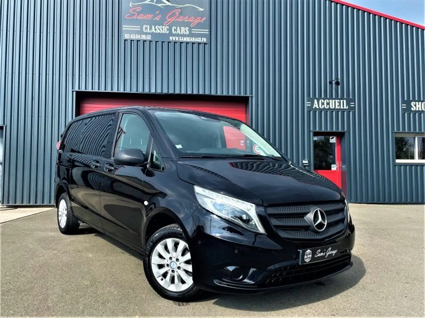 Mercedes-Benz Vito 109 CDI Fourgon III Compact 2016 Чорний - 1