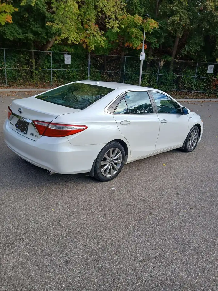 Toyota Camry снимка Toyota Camry