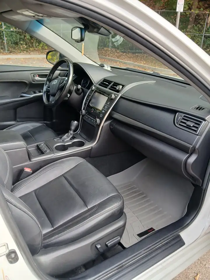 Toyota Camry снимка Toyota Camry