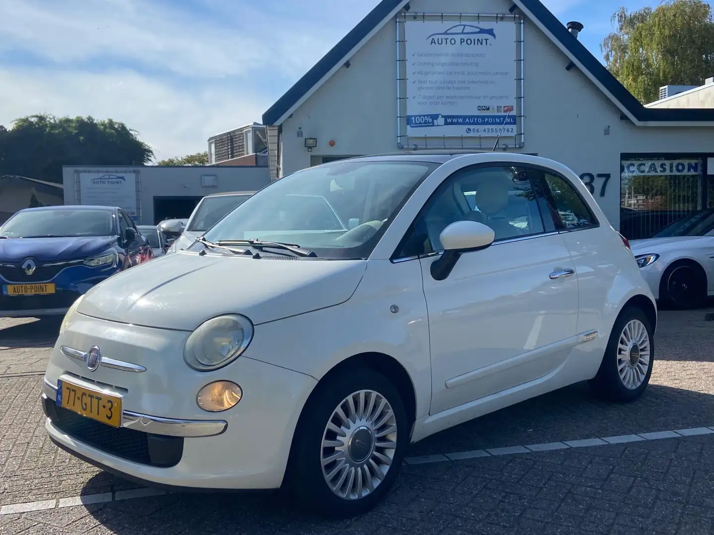 Fiat 500 1.2 Lounge airco/panorama/sportvelgen/nwe apk Wit - 1