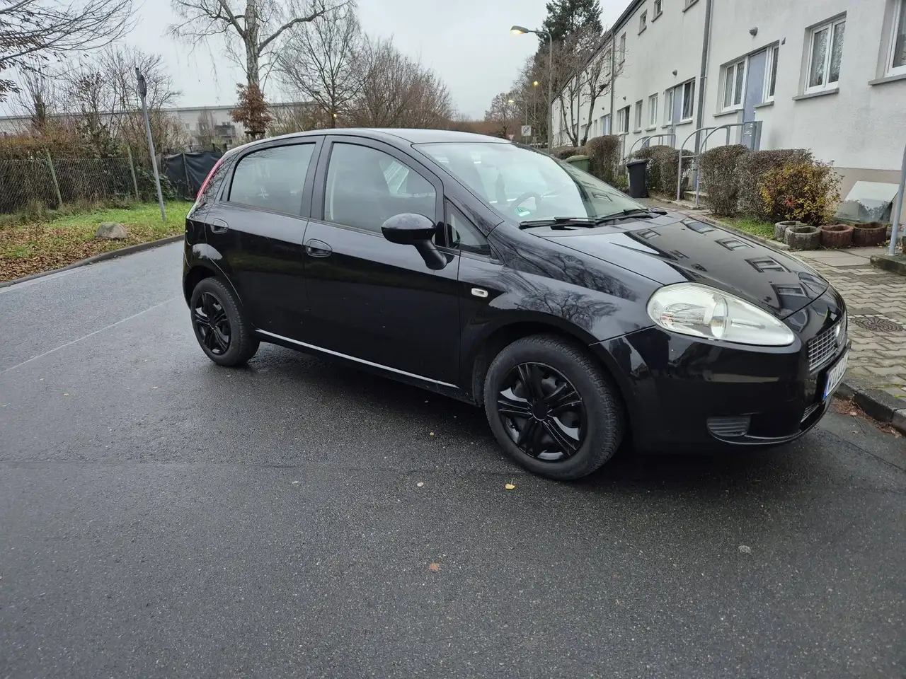 Fiat Punto Fiat Grande Punto 1.4 — photo 1 of 8