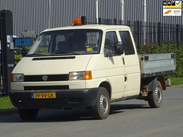 Volkswagen Transporter 1.9 TD 332 DC 6-ZITS LAADBAK NL-AUTO