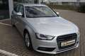 Audi A4 Avant Attraction Argent - thumbnail 2