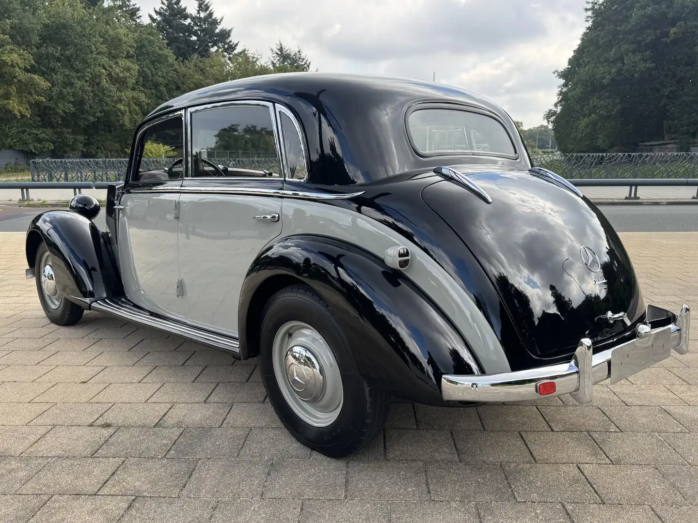 Autres Merceds-Benz 230 Limousine Gris - 2