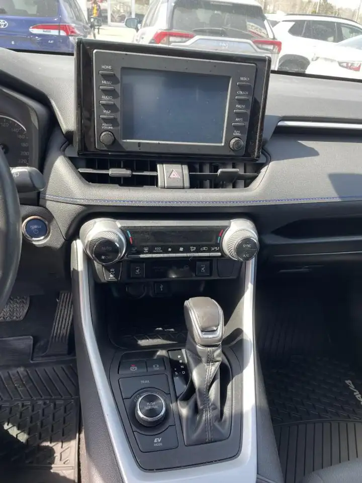 Toyota RAV 4 снимка Toyota RAV 4