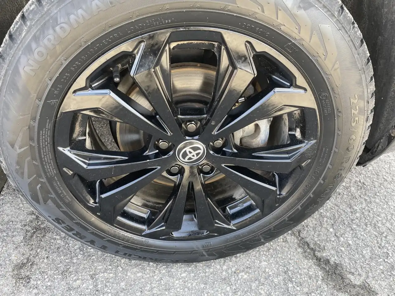 Toyota RAV 4 снимка Toyota RAV 4