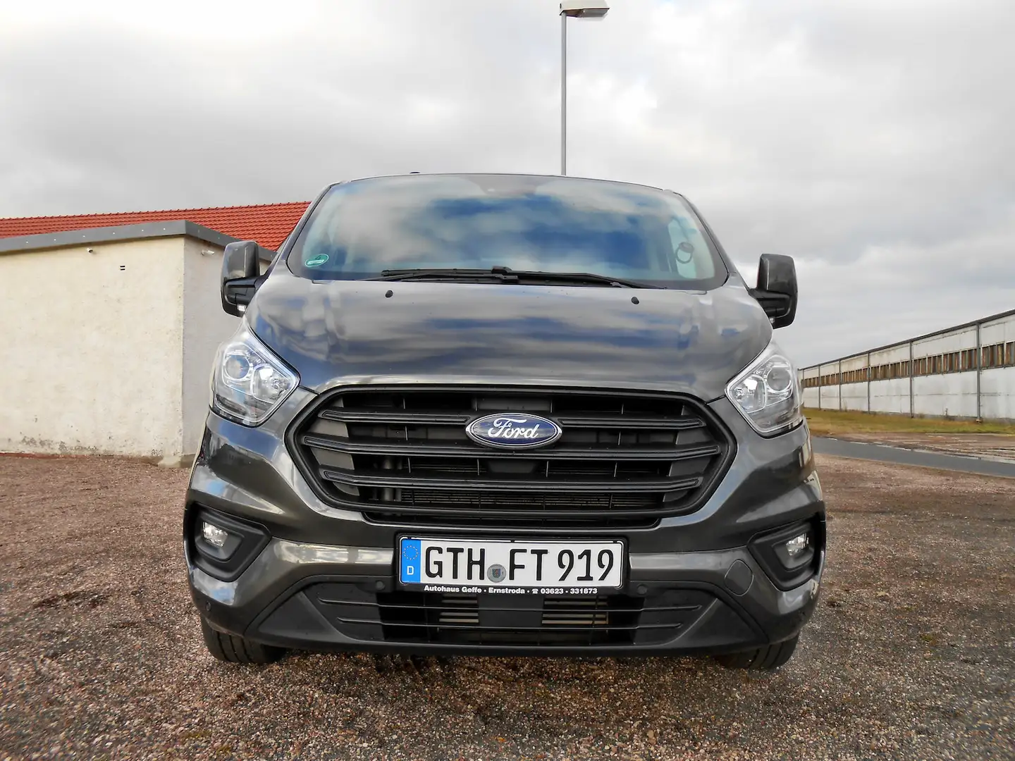 Ford Transit Custom Kombi 320 L2H1 Trend 9 Sitze AHK Grau - 2