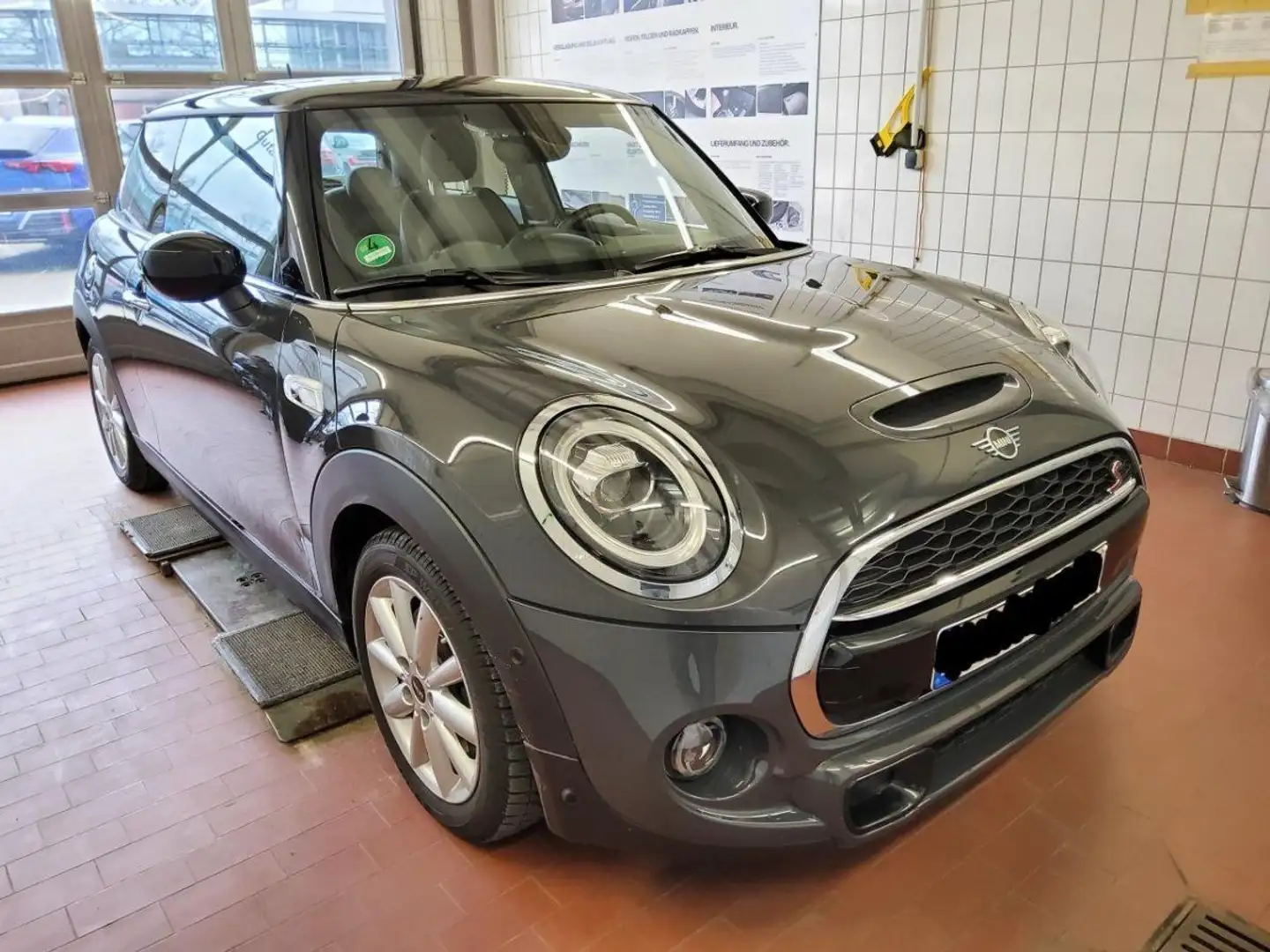 MINI Cooper S *DKG*Panorama*1.Hd*141 kW*Leder*LED*SH* Grau - 2