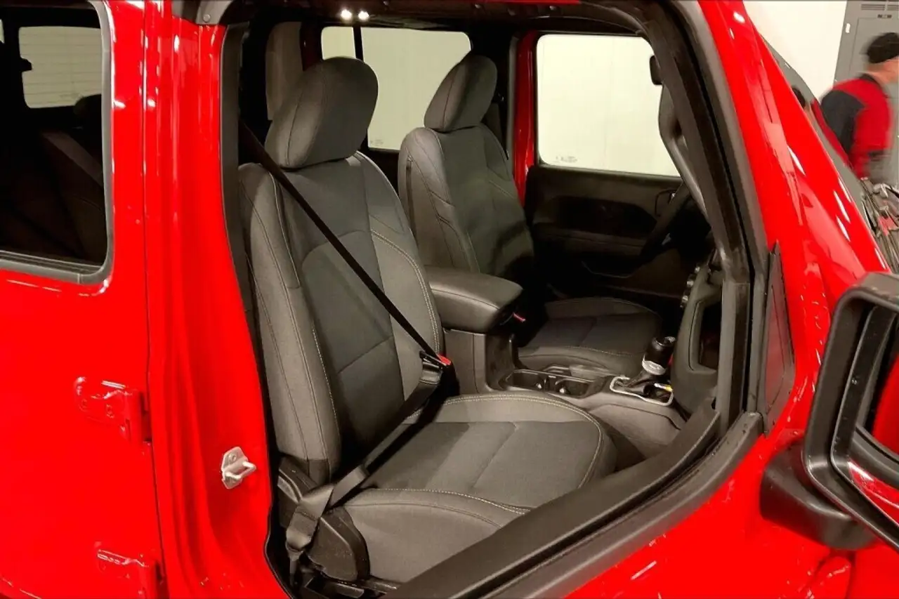 Jeep Gladiator снимка Jeep Gladiator