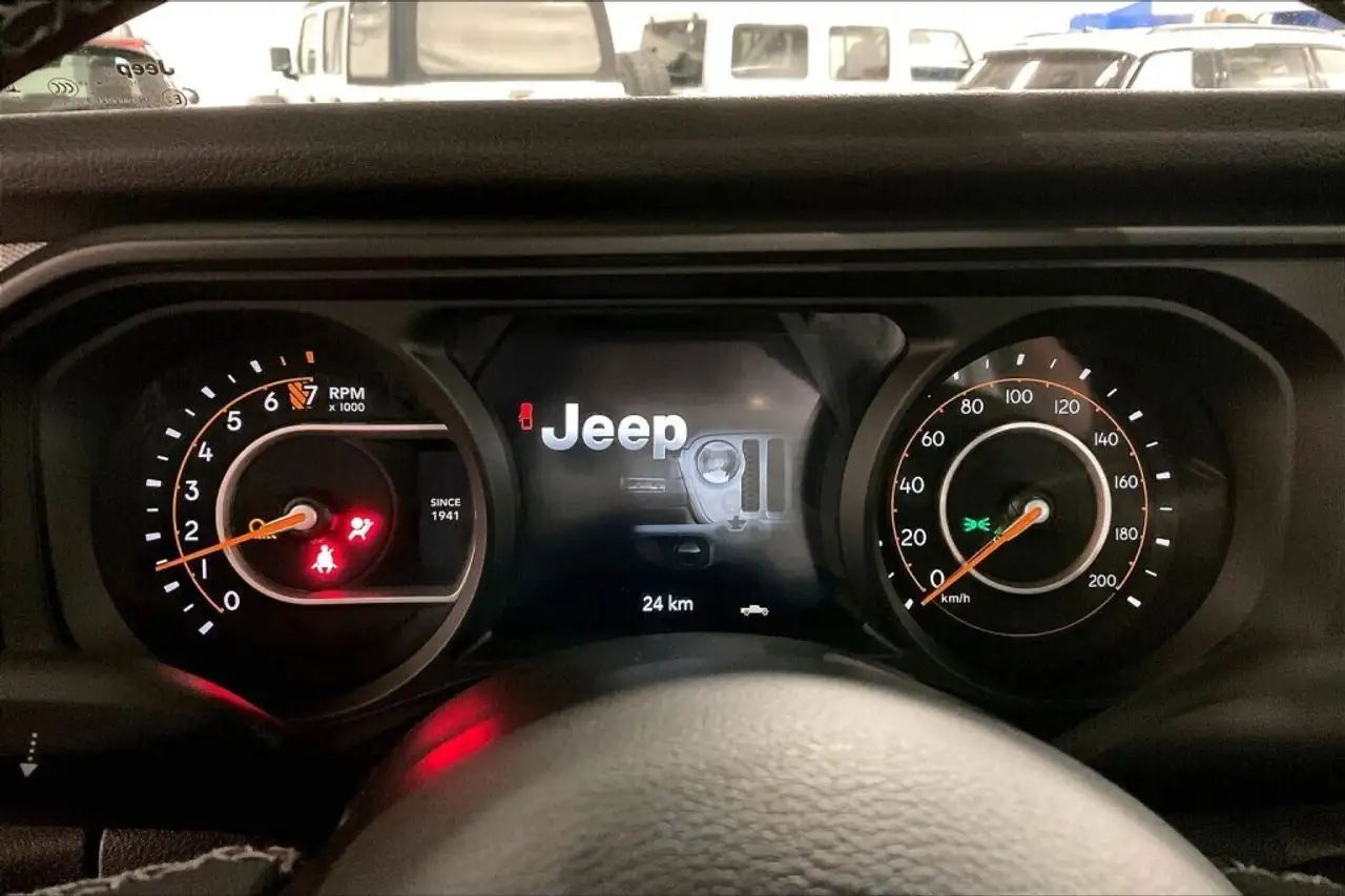 Jeep Gladiator снимка Jeep Gladiator