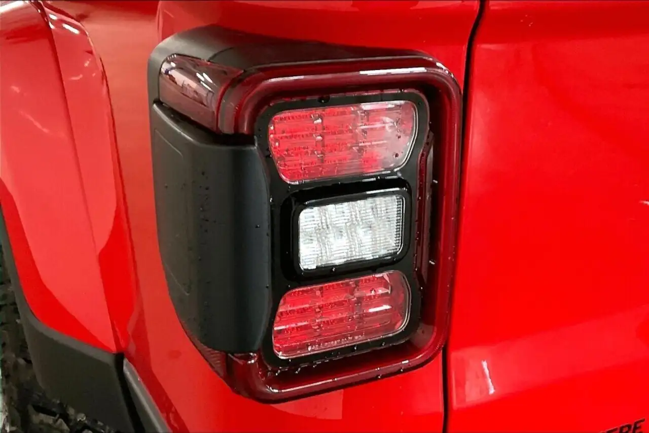 Jeep Gladiator снимка Jeep Gladiator