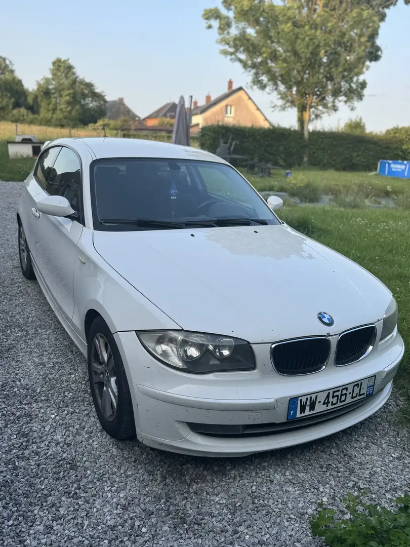 BMW 118 118d 143 ch Confort - 1
