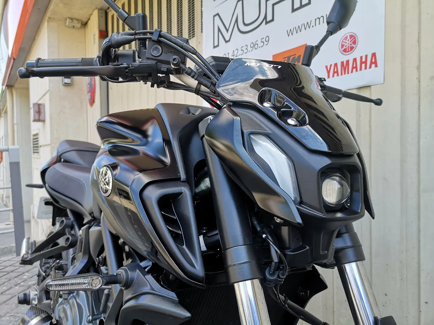 Yamaha MT-07 Zwart - 2