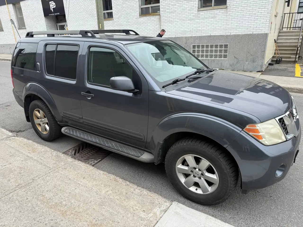 Nissan Pathfinder снимка Nissan Pathfinder