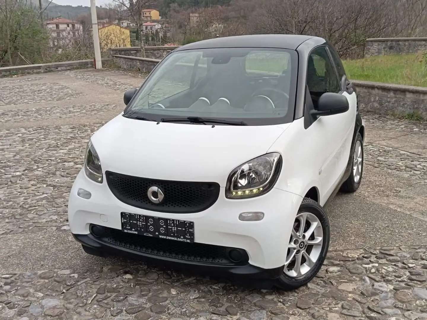 smart forTwo 1.0 Prime 71cv-Manuale-Clima-1Propr-Radio Usb- Weiß - 2