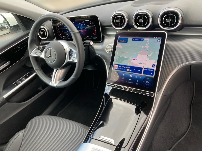 Mercedes-Benz C 200 AVA+DISTR+LED+NAV+KAM+360+APPLE+WINTERPAK. — photo 10