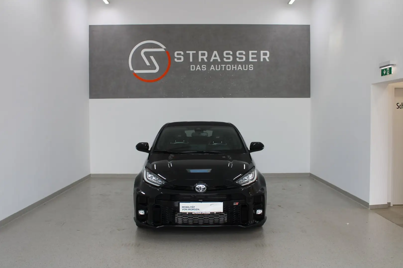 Toyota Yaris GR Silber - 2