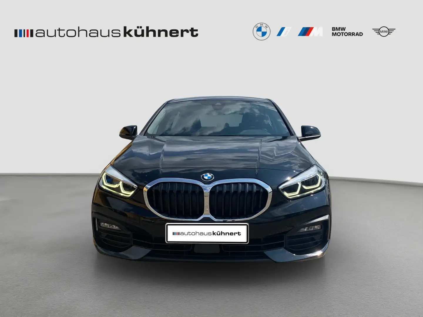 BMW 118 d 5-Türer Advantage LED SpurAss AHK Navi ParkAss R Schwarz - 2