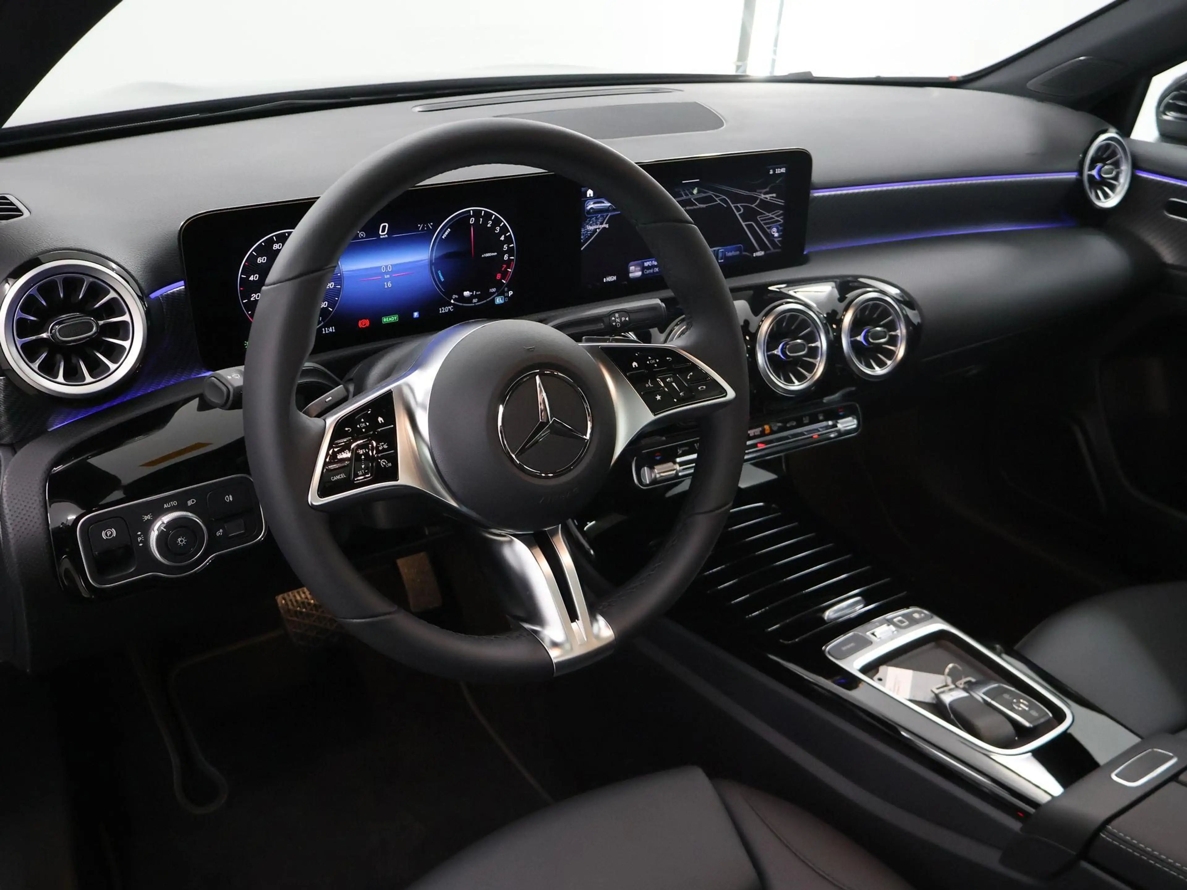 Mercedes-Benz A 250 250e Star Edition Luxury Line | Panoramadak | Keyl — photo 7