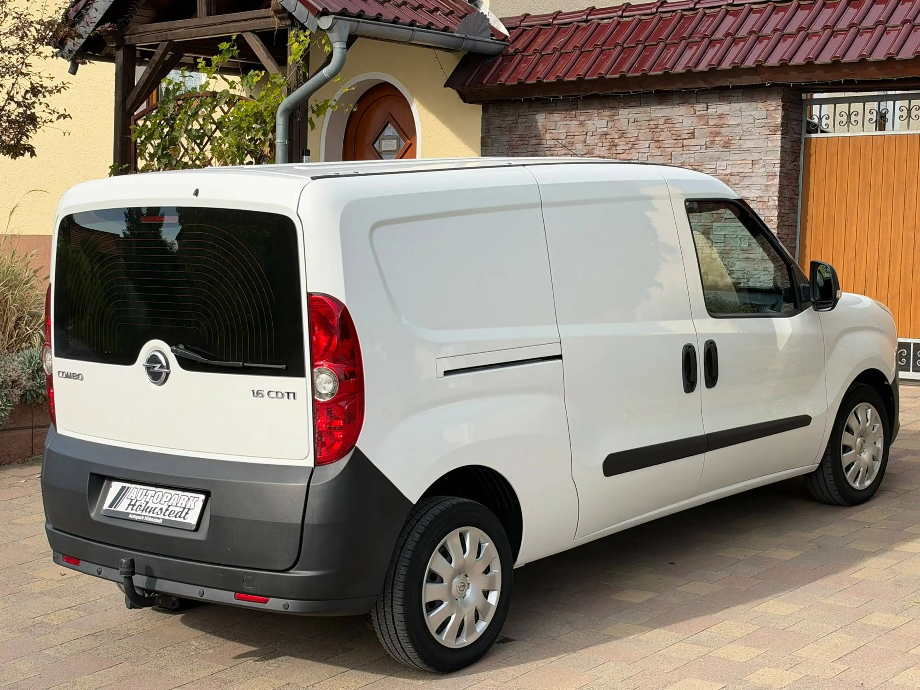 Opel Combo Kasten L2H1 2,4t *Ahk,Service&Tüv* — photo 6