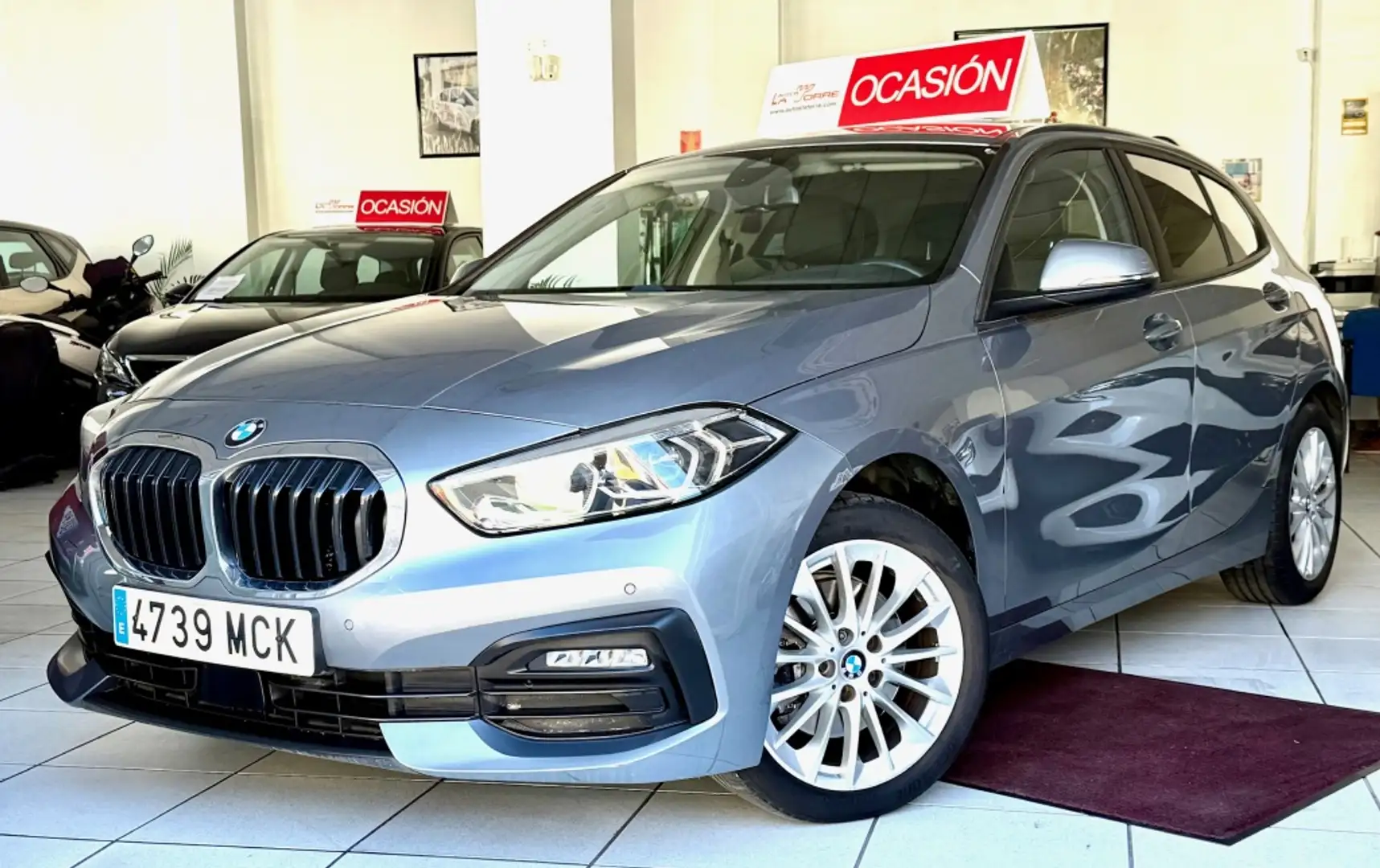 BMW 118 118iA Business Corporate Grigio - 1