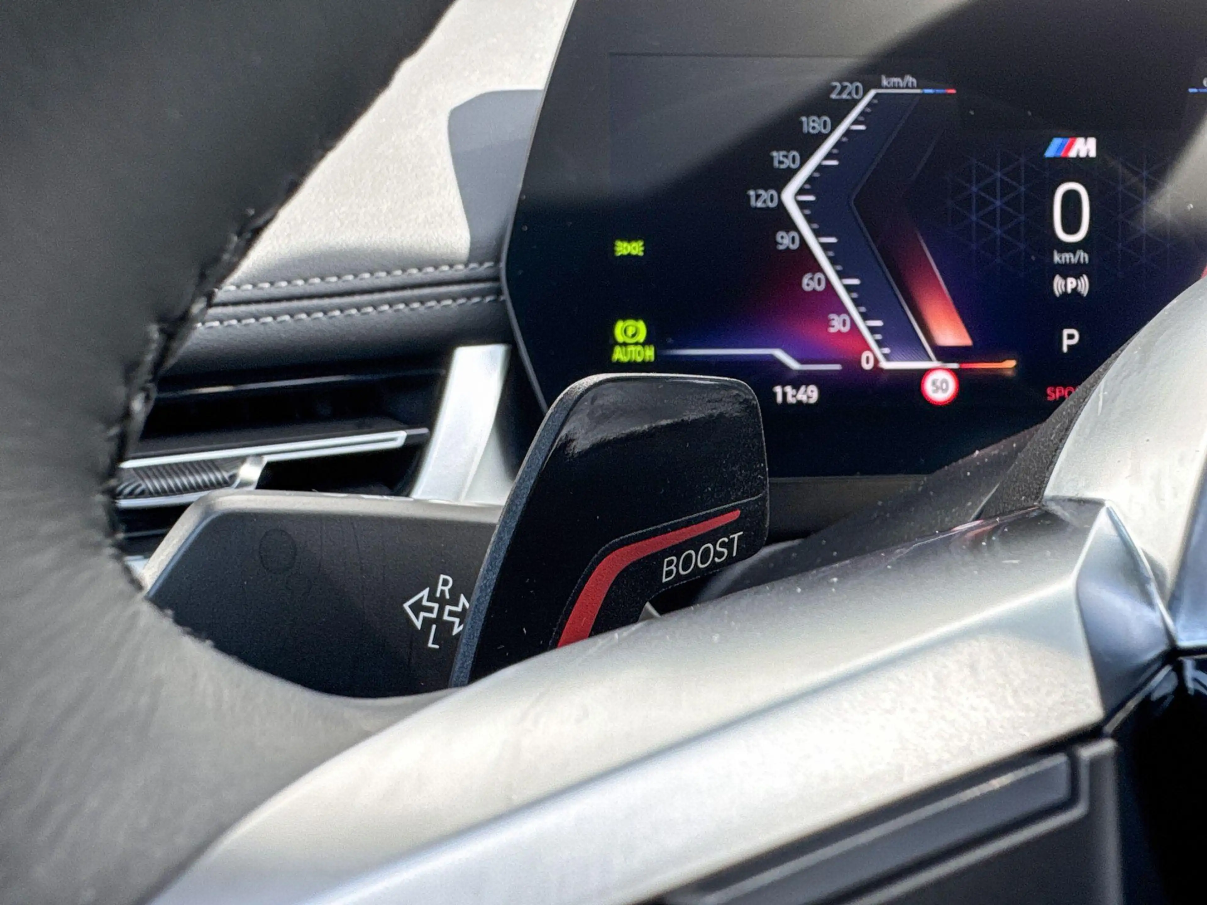 BMW iX1 eDrive20 | 67 kWh | M Sport | Trekhaak | — photo 15
