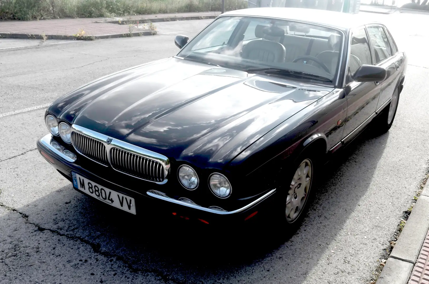 Jaguar XJ8 XJ8 4.0 Sovereign Sovereign Чорний - 1