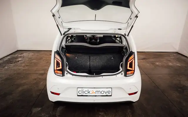 Volkswagen Up! view 6