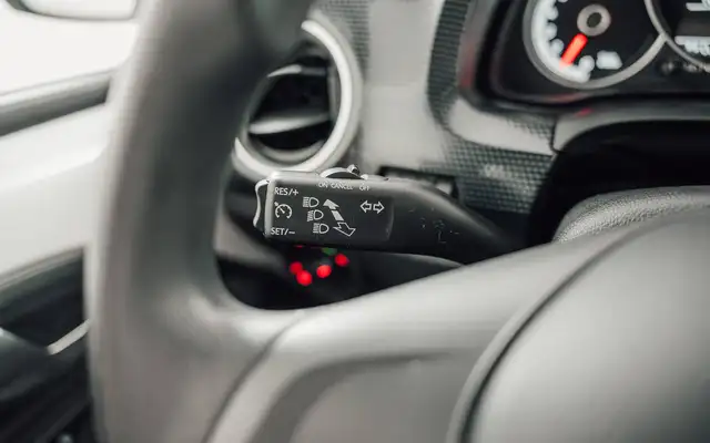 Volkswagen Up! view 18