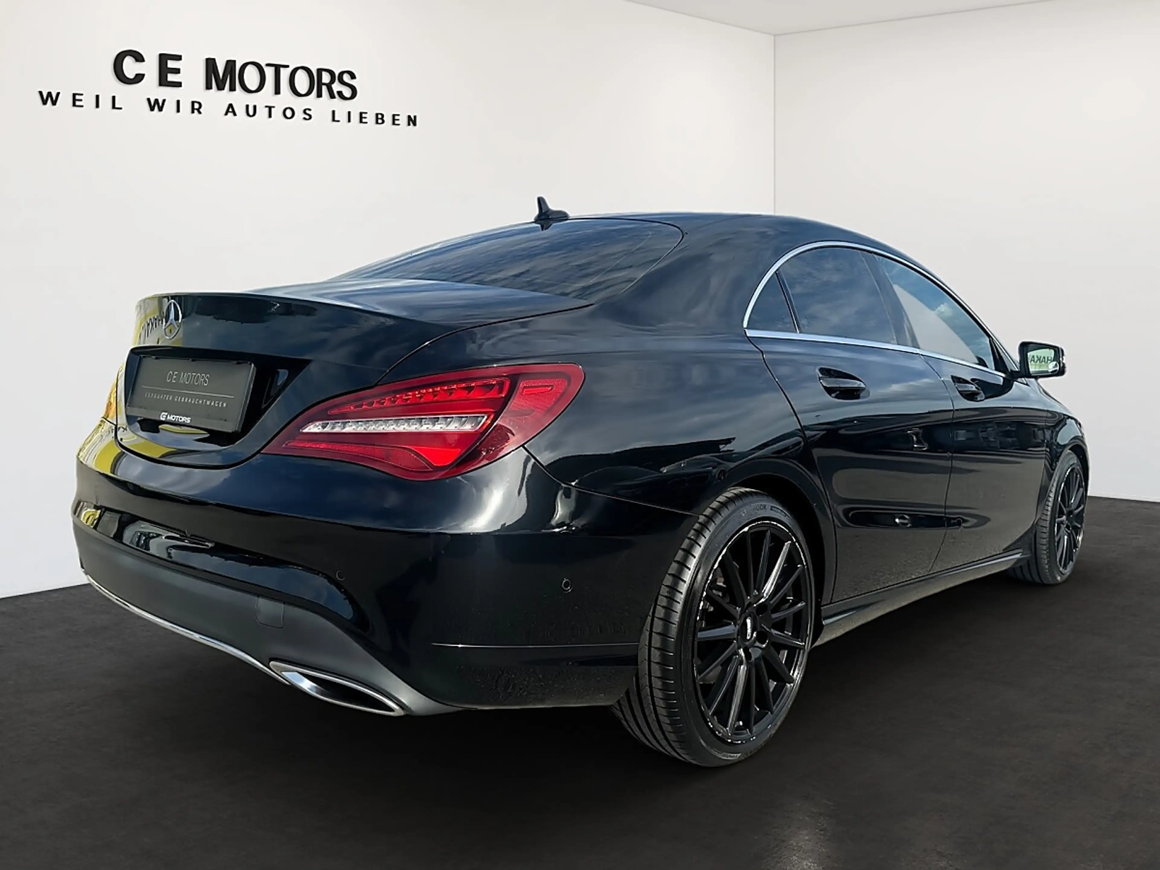 Mercedes-Benz CLA 200 CDI Night Edition — photo 6
